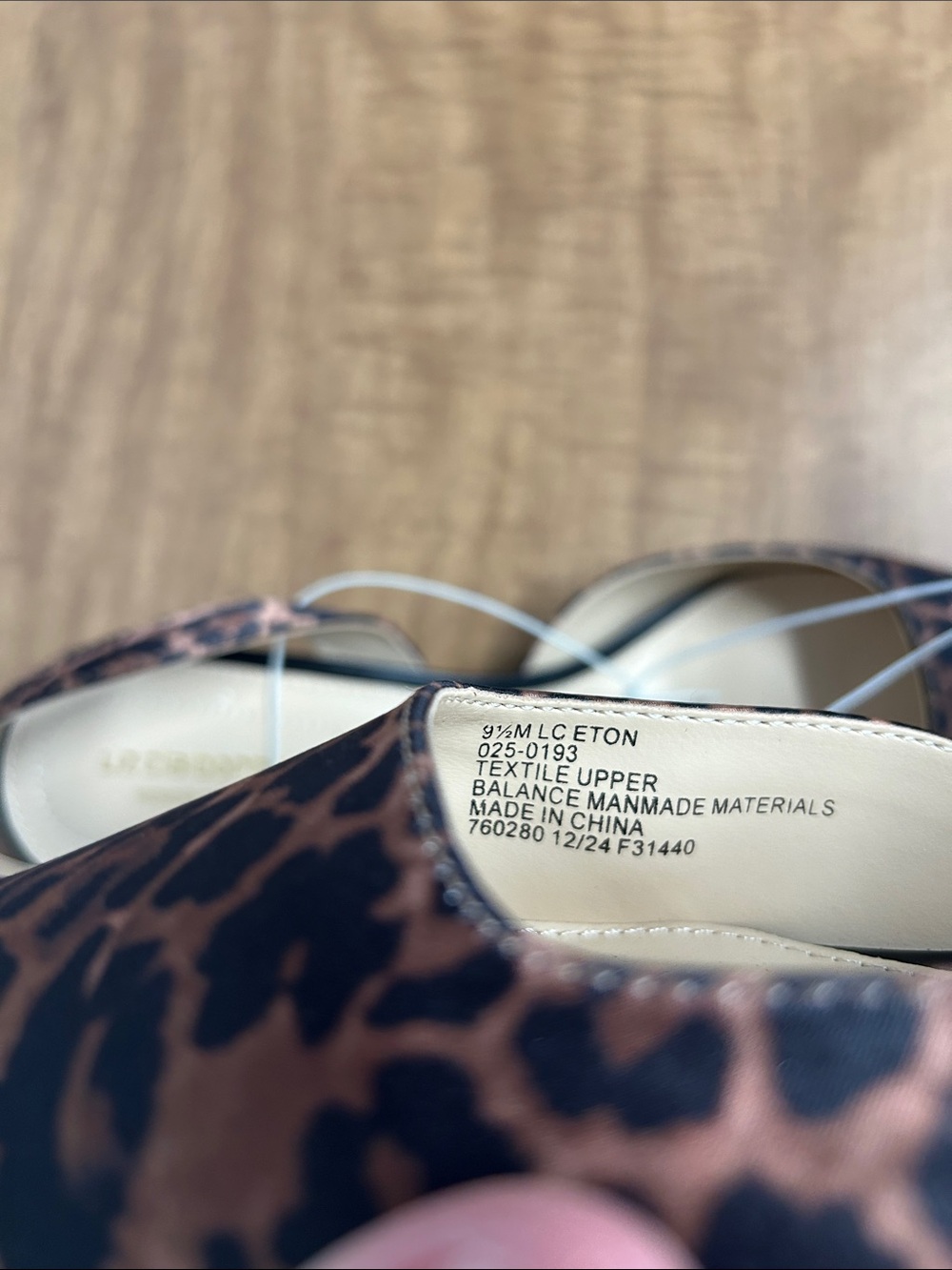 NWT Liz Claiborne Leopard Print Pointed Toe Slingback Block Heel Pumps 9.5
Y - Picture 9 of 16
